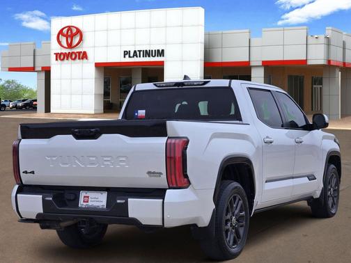 2024 Toyota Tundra Hybrid Platinum