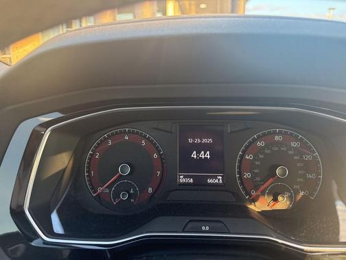 2020 Volkswagen Jetta 1.4T R-Line