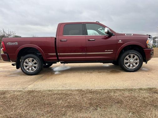 2019 RAM 2500 Limited Crew Cab 4x4 6'4' Box