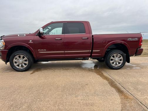 2019 RAM 2500 Limited Crew Cab 4x4 6'4' Box