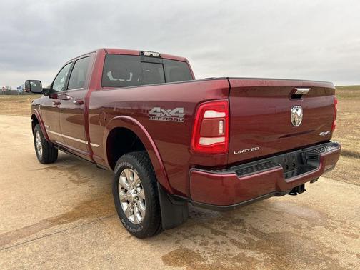 2019 RAM 2500 Limited Crew Cab 4x4 6'4' Box