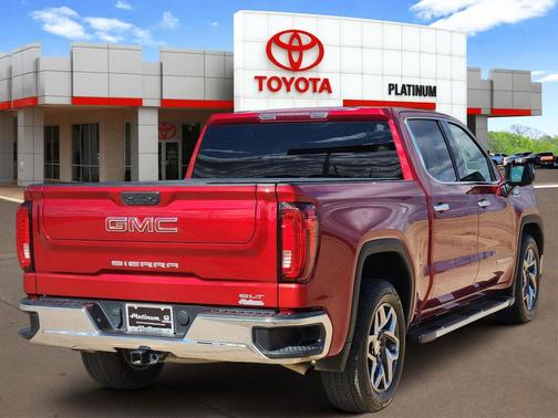 2023 GMC Sierra 1500 SLT