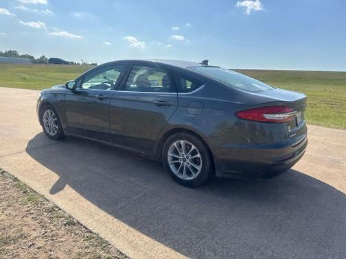 Magnetic Metallic 2020 Ford Fusion SE