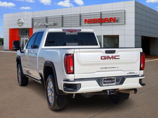 2023 GMC Sierra 2500 Denali