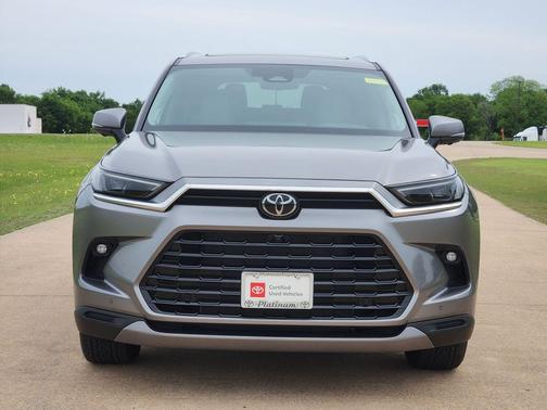 Heavy Metal 2025 Toyota Grand Highlander Platinum