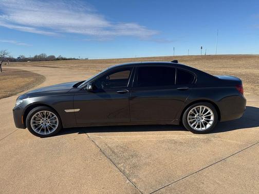 2015 BMW 750 Li