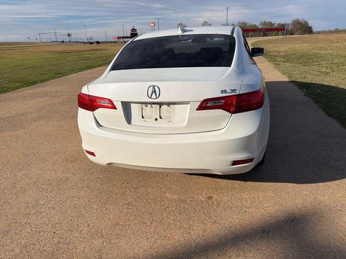 2014 Acura ILX 2.0L w/Premium Package