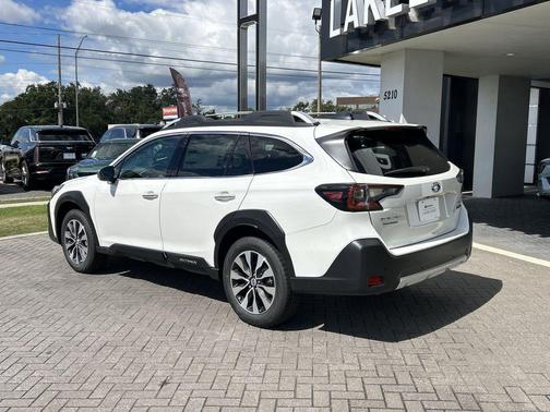 2025 Subaru Outback Touring XT