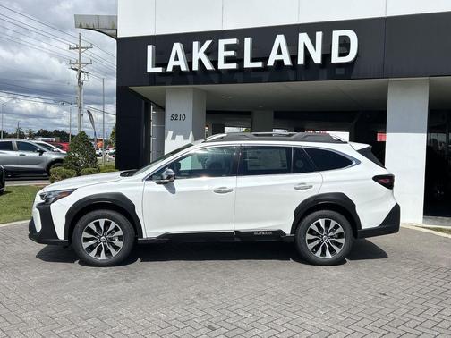 2025 Subaru Outback Touring XT