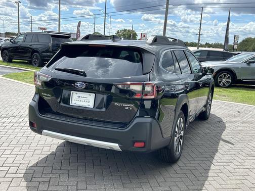 2025 Subaru Outback Limited XT