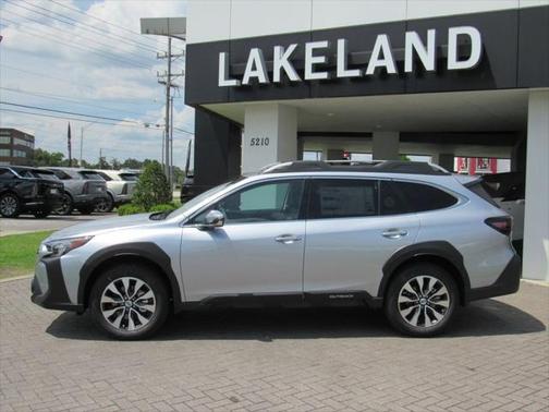 2025 Subaru Outback Touring XT