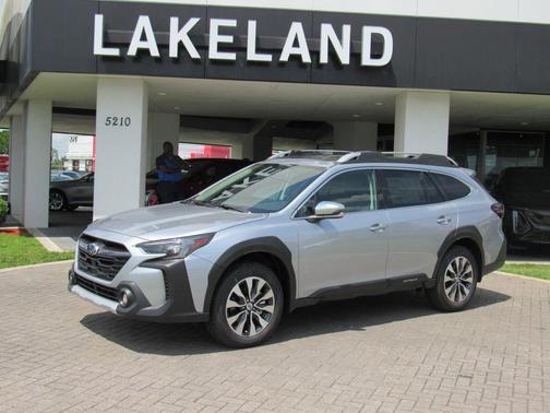 2025 Subaru Outback Touring XT