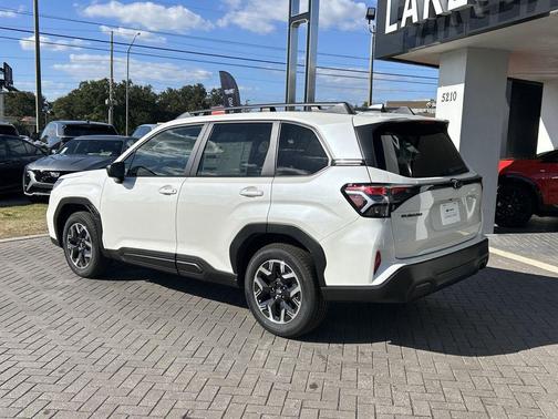 2025 Subaru Forester Premium