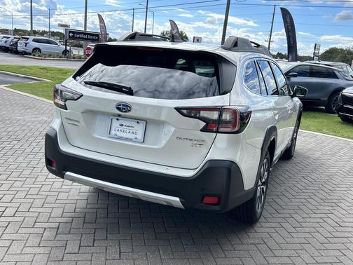 2025 Subaru Outback Limited XT
