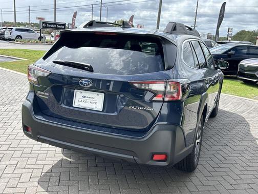 2025 Subaru Outback Premium