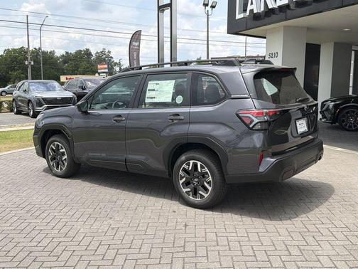 Magnetite Gray Metallic 2026 Subaru Forester Base