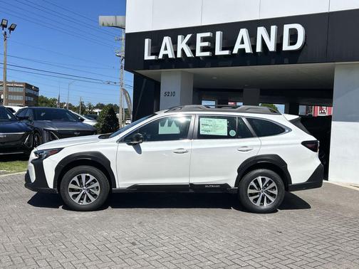 2025 Subaru Outback Base