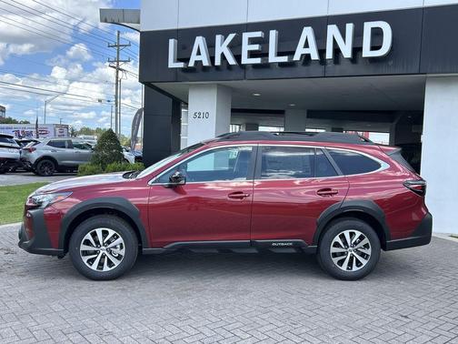 2025 Subaru Outback Premium