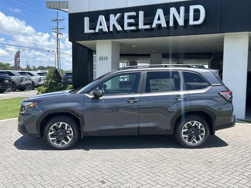 2025 Subaru Forester Premium
