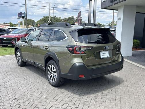 2025 Subaru Outback Premium