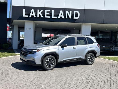 2025 Subaru Forester Premium