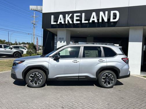 2025 Subaru Forester Premium