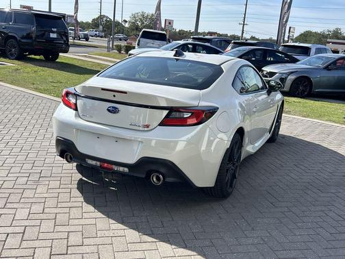 2025 Subaru BRZ tS
