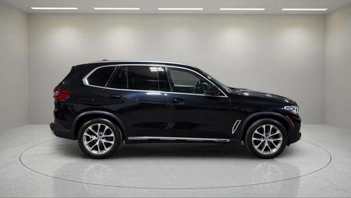 Black Sapphire Metallic 2019 BMW X5 xDrive40i