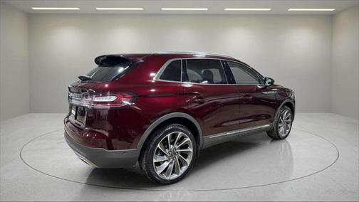 2022 Lincoln Nautilus Reserve