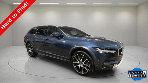 2018 Volvo V90 Cross Country T6