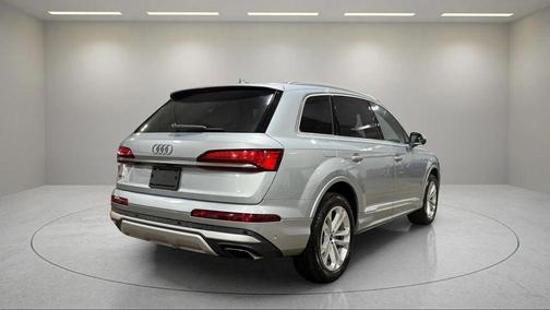 Satellite Silver Metallic 2025 Audi Q7 55 Premium Plus