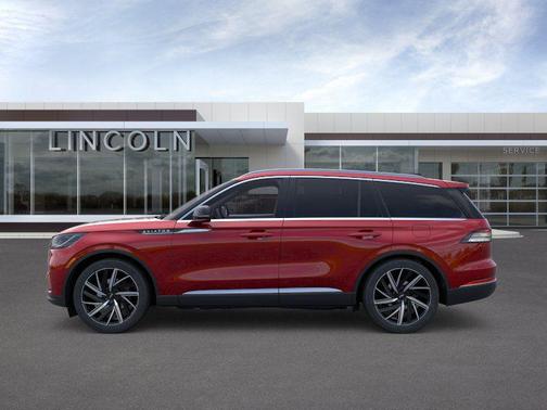 RED CARPET MET TC 2026 Lincoln Aviator Reserve AWD