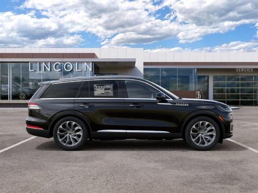 Infinite Black Metallic Clearcoat 2027 Lincoln Aviator Reserve AWD