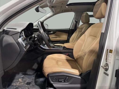 2021 Audi Q7 55 Premium Plus