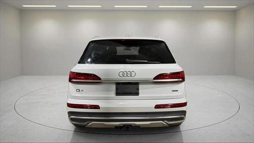 2021 Audi Q7 55 Premium Plus