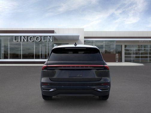 INFINITE BLACK MET CC 2026 Lincoln Nautilus Premiere