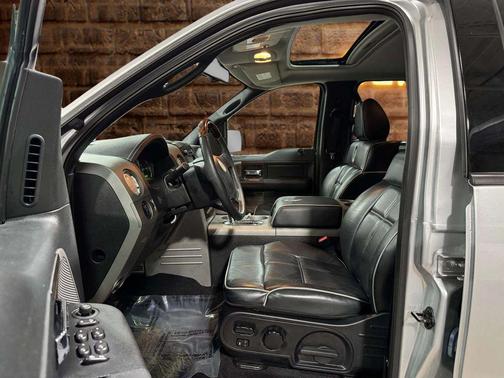 Silver Clearcoat Metallic 2007 Lincoln Mark LT