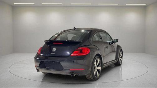 2012 Volkswagen Beetle Base