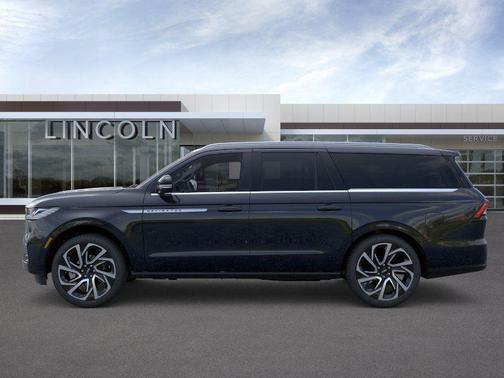 INFINITE BLACK MET CC 2026 Lincoln Navigator Reserve