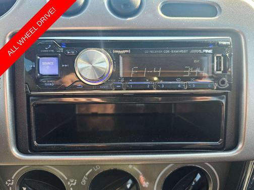 Neptune 2004 Pontiac Vibe Base
