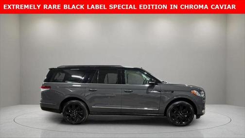 2022 Lincoln Navigator Black Label