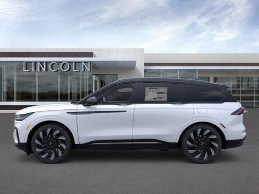 2025 Lincoln Nautilus Reserve