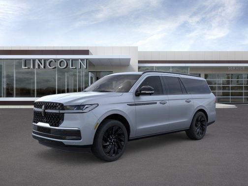Gray Mist Metallic Tri-Coat 2026 Lincoln Navigator Reserve