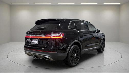 2021 Lincoln Nautilus Reserve