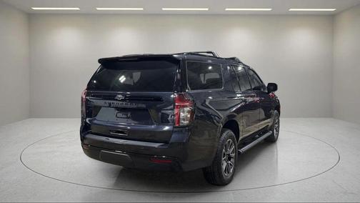 2023 Chevrolet Suburban 4WD Z71