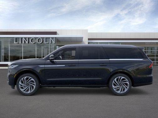 INFINITE BLACK MET CC 2025 Lincoln Navigator Reserve