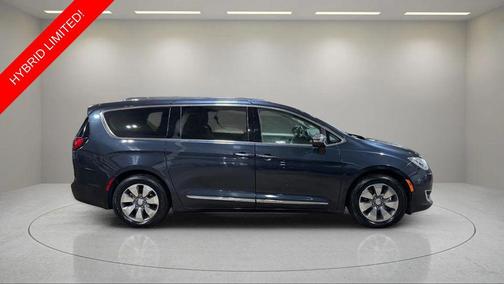 Maximum Steel Metallic Clearcoat 2019 Chrysler Pacifica Hybrid Limited