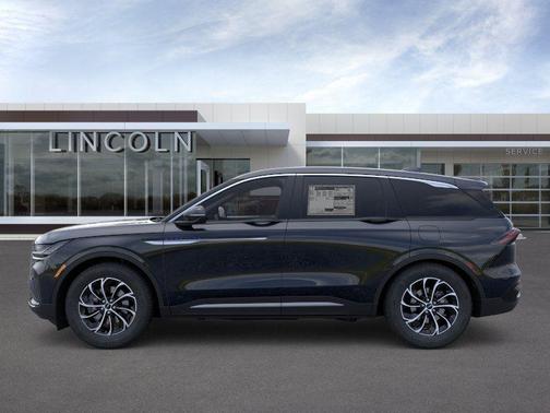 INFINITE BLACK MET CC 2026 Lincoln Nautilus Premiere