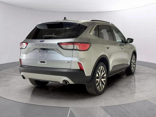 2021 Ford Escape Titanium