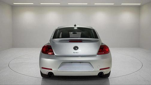 2012 Volkswagen Beetle Base
